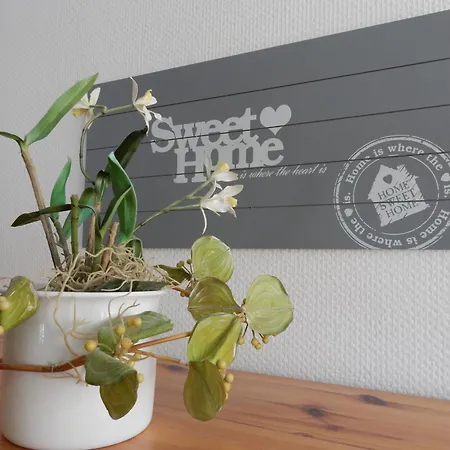 Eichenpark 34 公寓 *